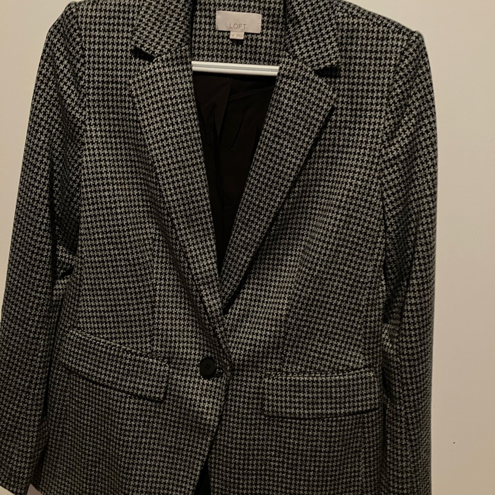 Ann Taylor Loft houndstooth blazer